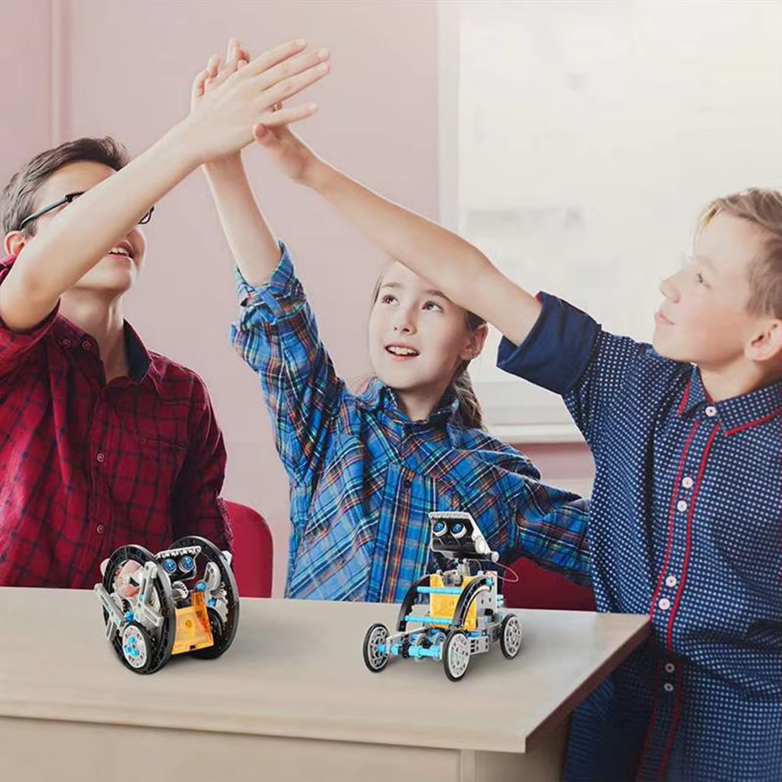 13 in 1 太陽光発電ロボット科学キット DIY ビルデ - Solar Powered Robot Kit 14 In 1 のレビューと価格